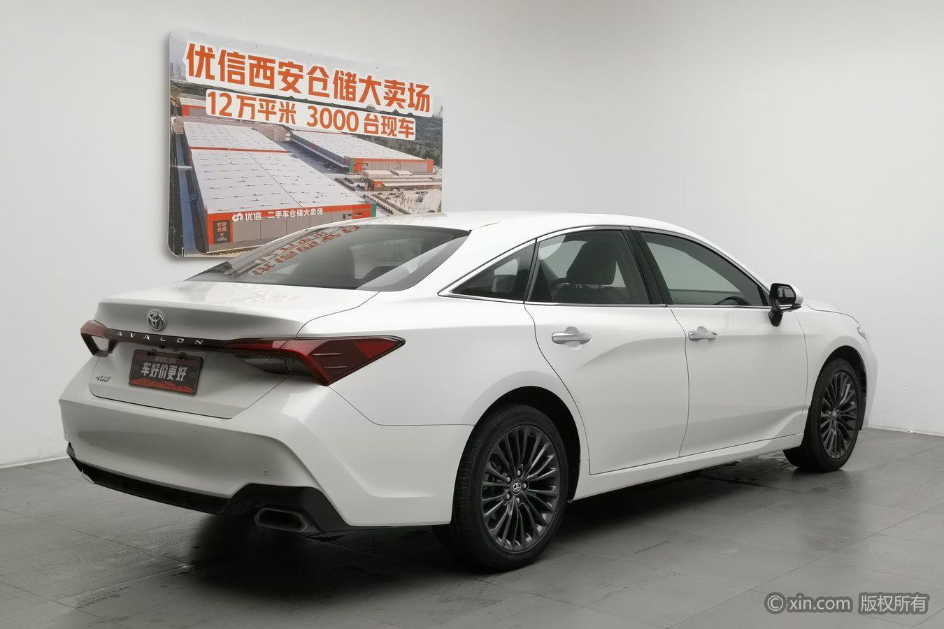 Toyota Avalon 2019 2.0L XLE Premium VI