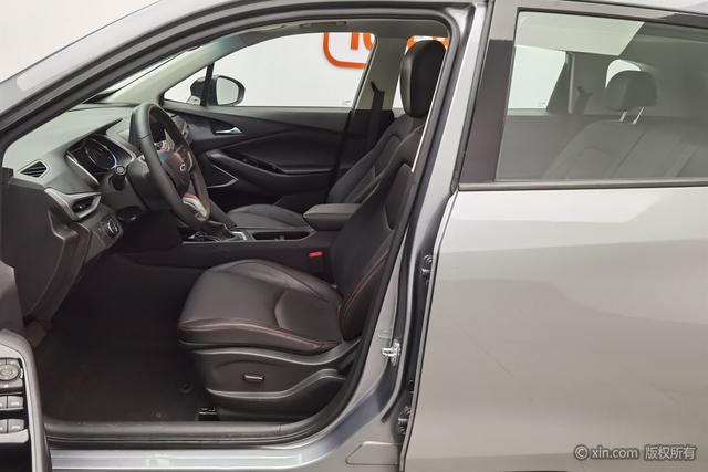 Chevrolet Orlando 2018 Redline 530 T AT (5+2 ) V — фото 17
