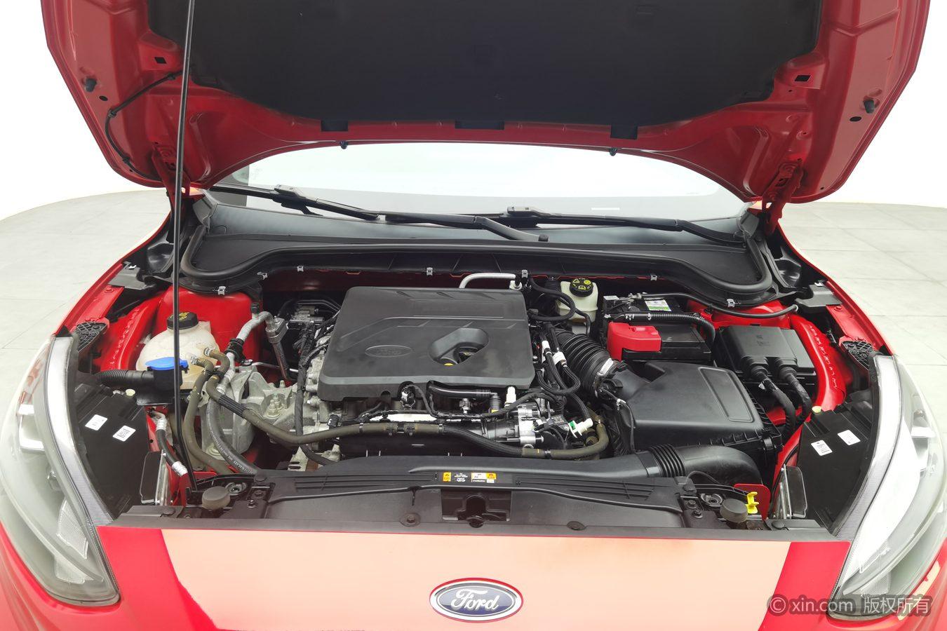 Ford Focus 2021 EcoBoost 180 AT ST Line
