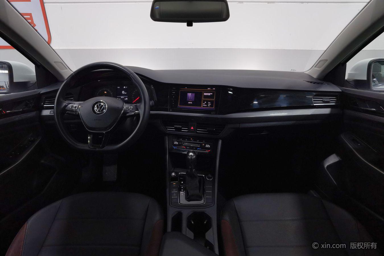 Volkswagen Bora id 4438185 из Китая 11