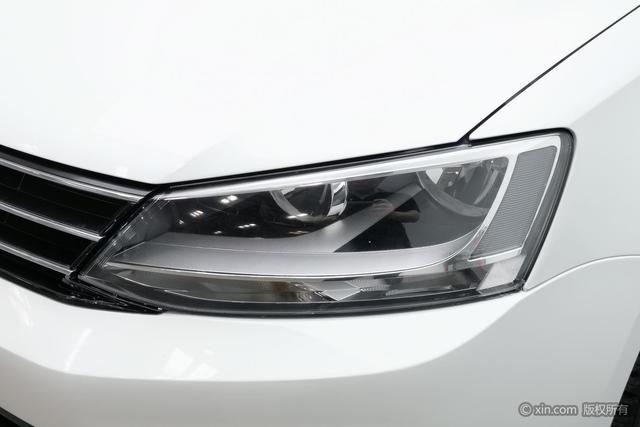 Volkswagen Sagitar 2017 1.6 L MTComfort — фото 7