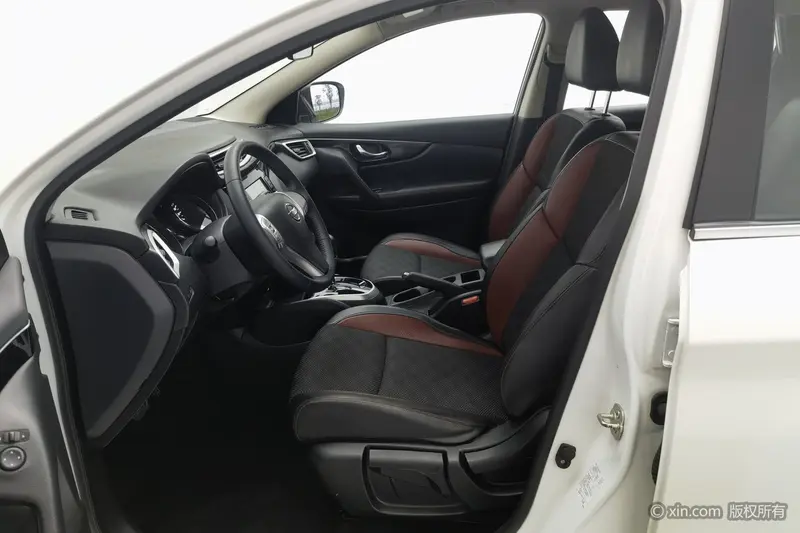 Nissan Qashqai — фото 12