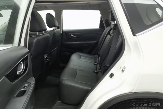 Nissan X-Trail 2023 2.0 L 2 WD — фото 20