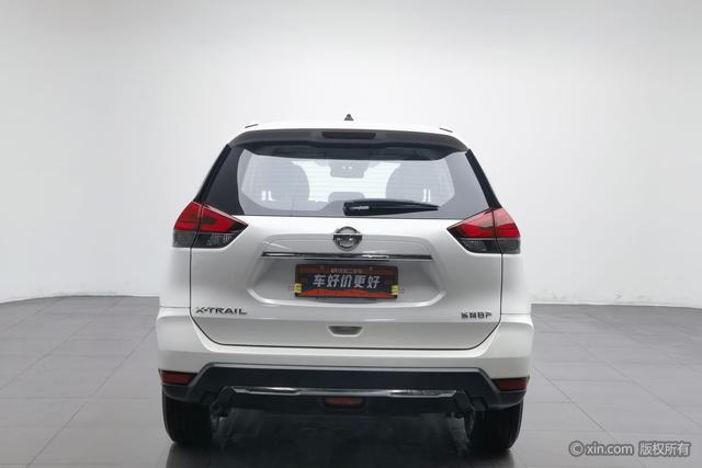 Nissan X-Trail 2023 2.0 L 2 WD — фото 3