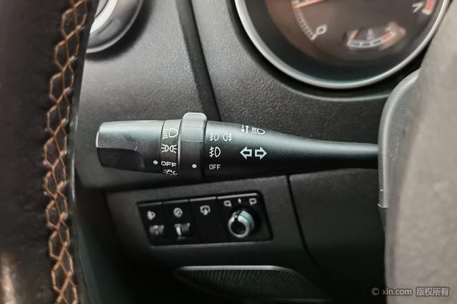 BAIC BJ40 2016 40 L 2.3 T AT 2 WD — фото 17