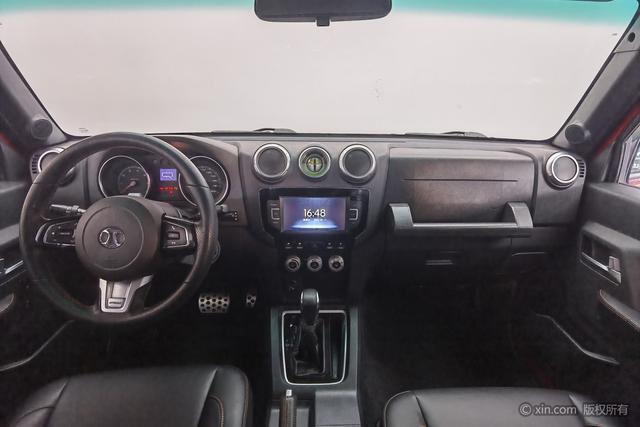 BAIC BJ40 2016 40 L 2.3 T AT 2 WD — фото 12