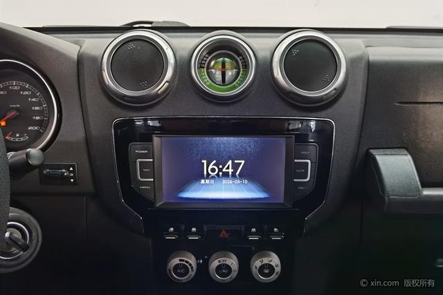 BAIC BJ40 2016 40 L 2.3 T AT 2 WD — фото 13