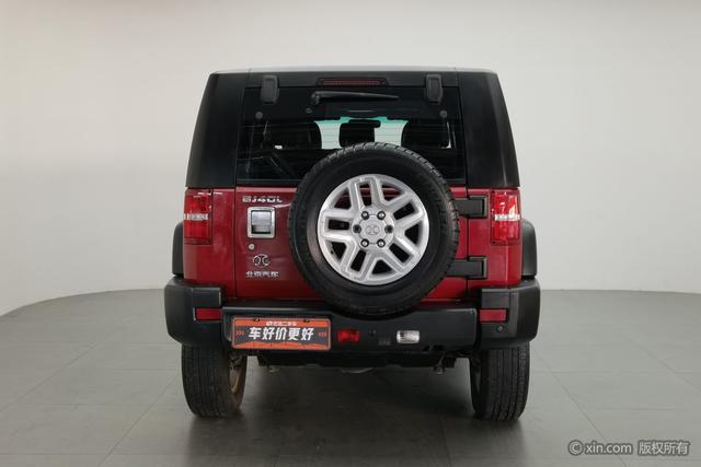 BAIC BJ40 2016 40 L 2.3 T AT 2 WD — фото 3