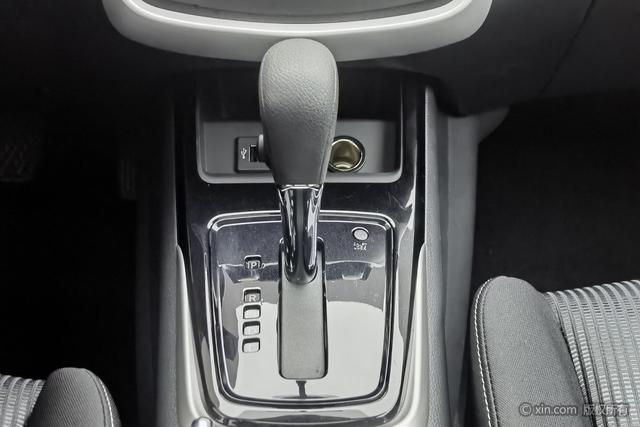 Nissan TIIDA 2024 1.6 L CVT — фото 14