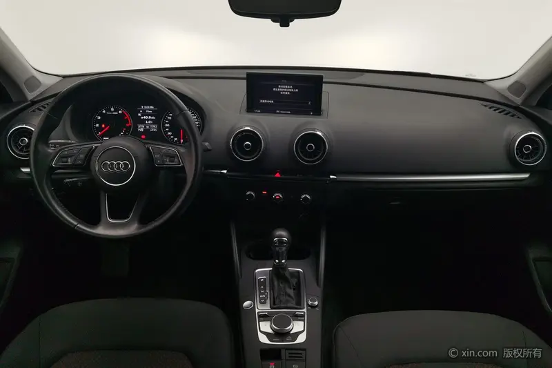 Audi A3 — фото 8