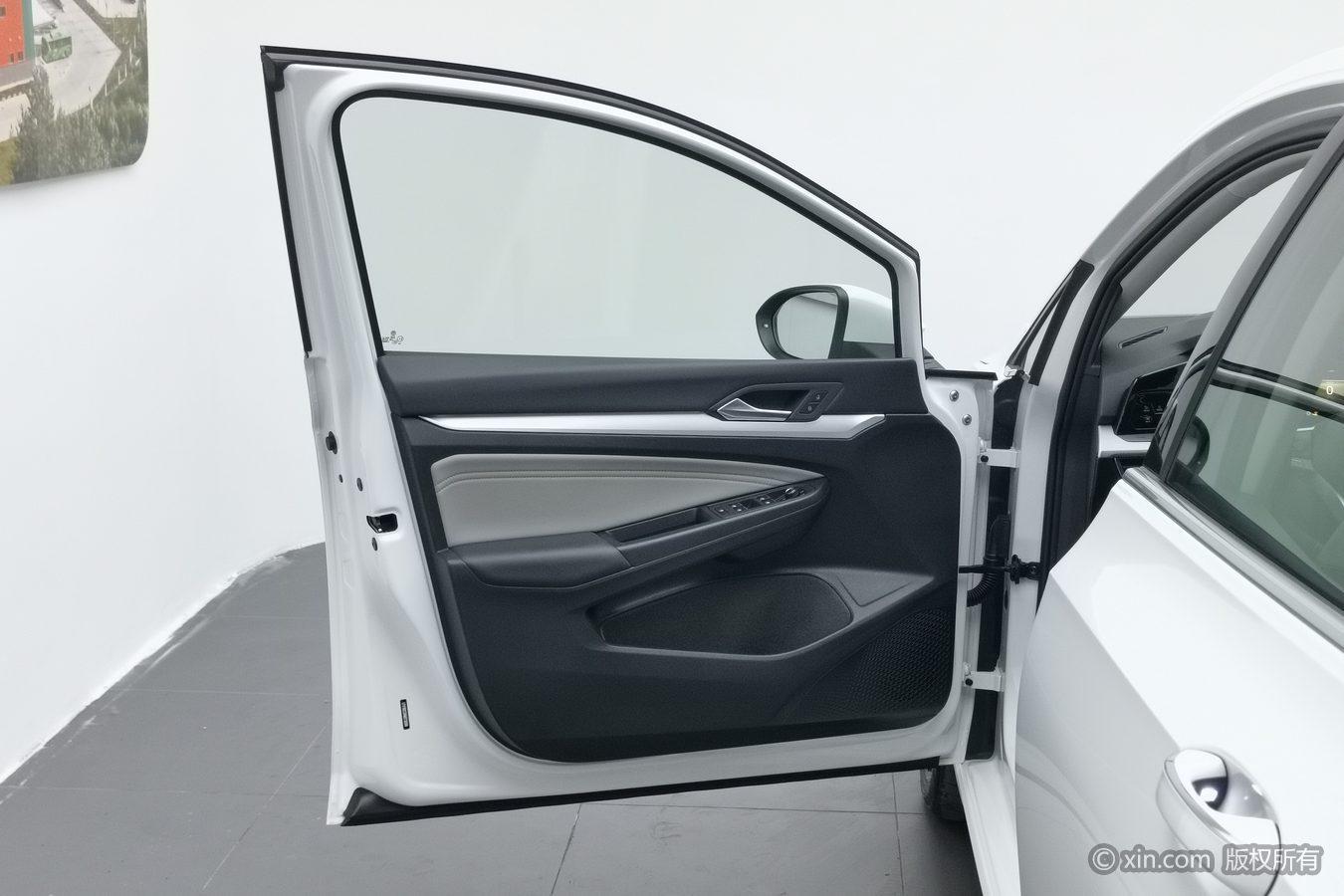 Volkswagen Golf id 4437892 из Китая 12