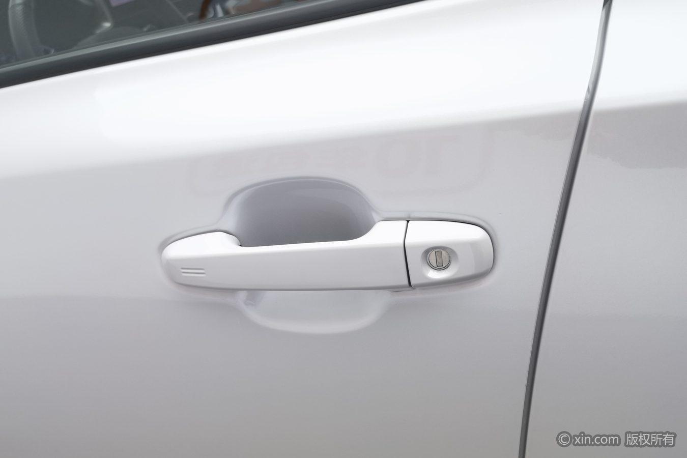 Toyota Izoa 2023 2.0L CARE