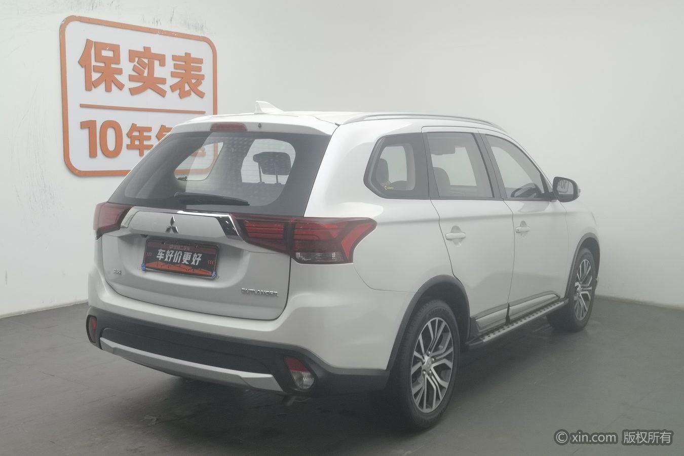 Mitsubishi Outlander 2018 2.0L 5 мест