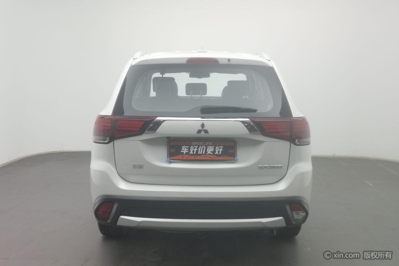 Mitsubishi Outlander 2018 2.0L 5 мест