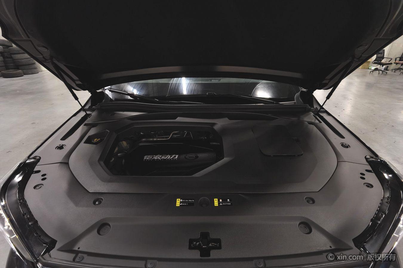 GAC GS8 2025 2.0TGDI 5 мест Luxury