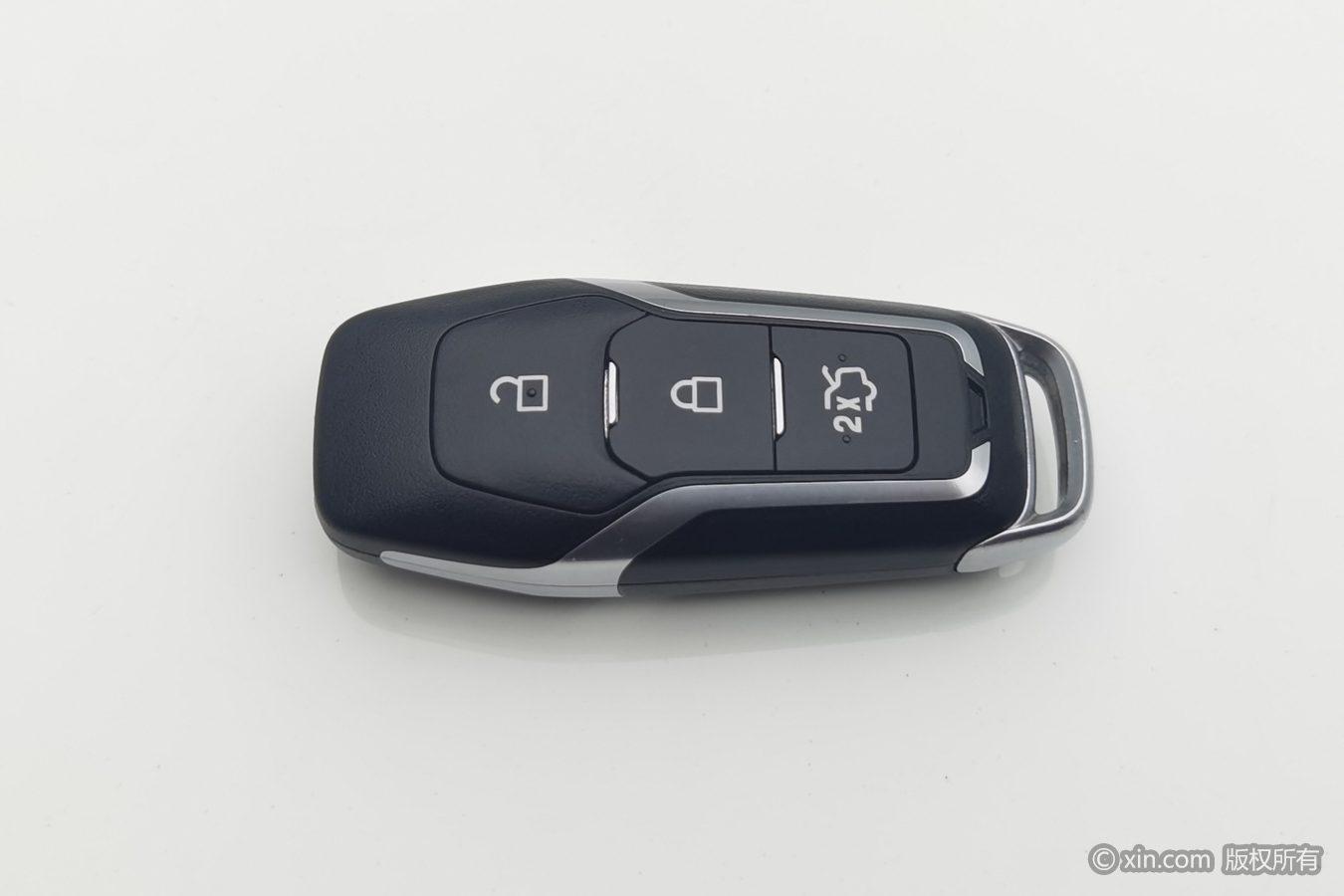 Ford Mondeo 2013 2.0L GTDi200 Fashion