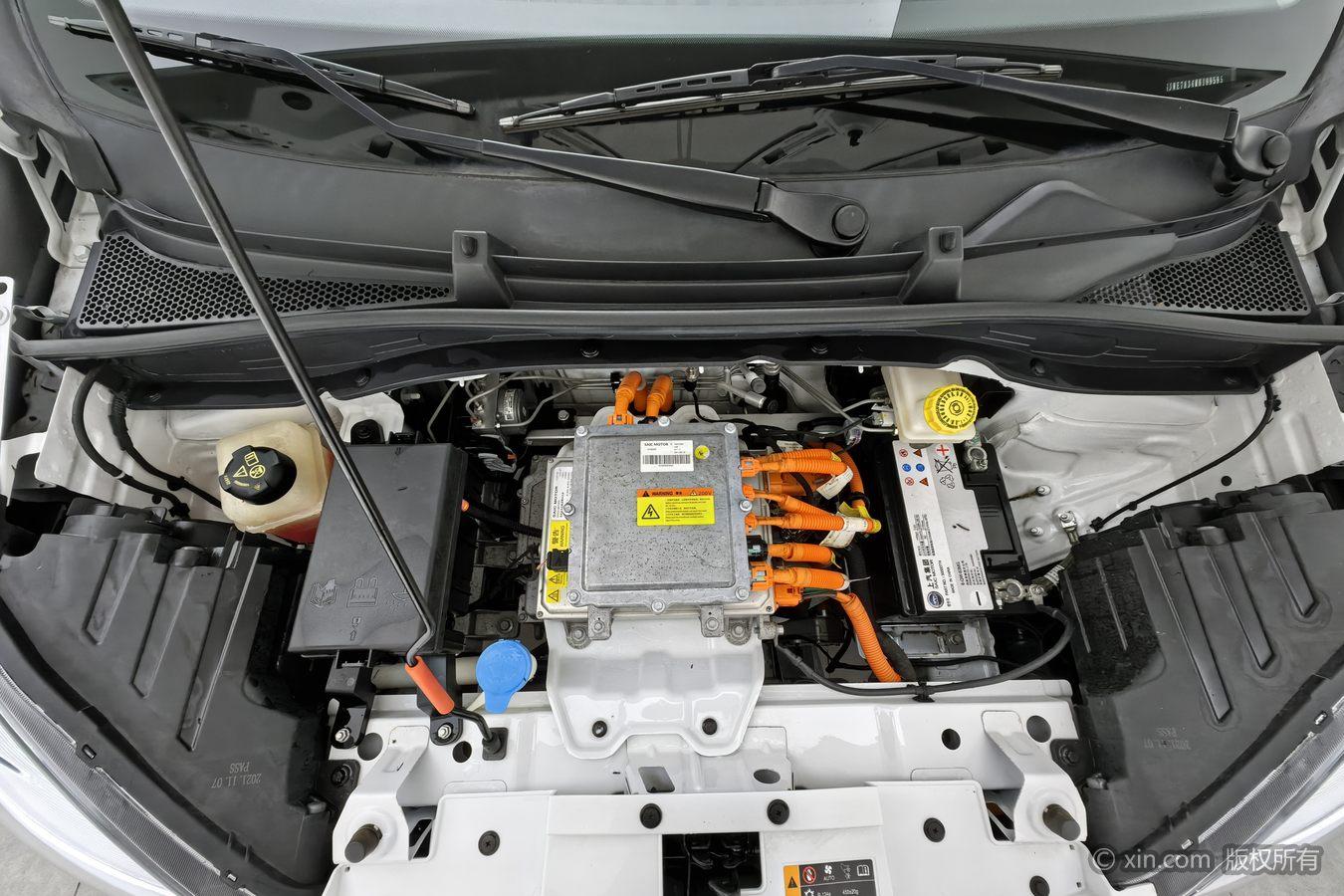 Roewe Clever 2021 302km мест