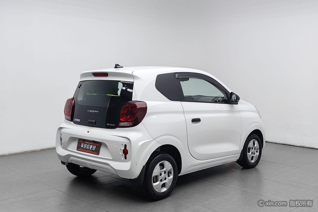 Roewe Clever 2021 302km мест