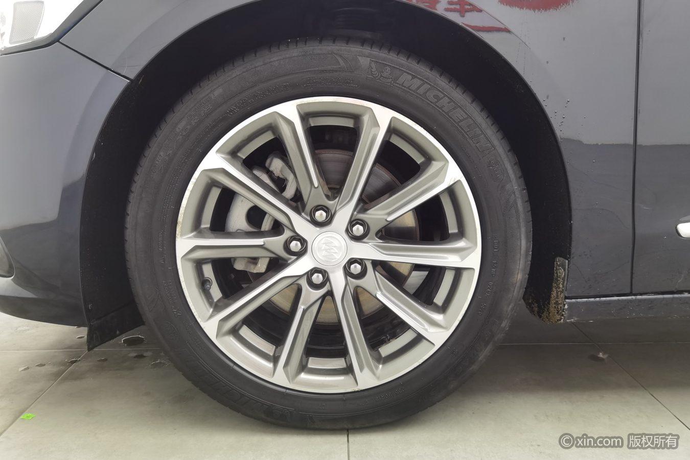 Buick LaCrosse 2021 652T Luxury