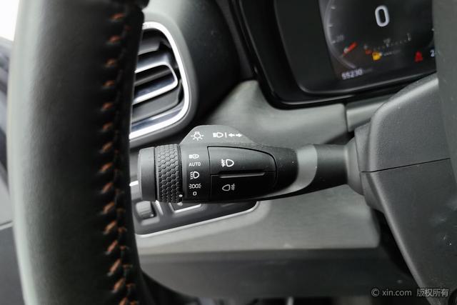 Lynk & Co 02 2019 2.0 T AT 2 WD Pro VI — фото 16
