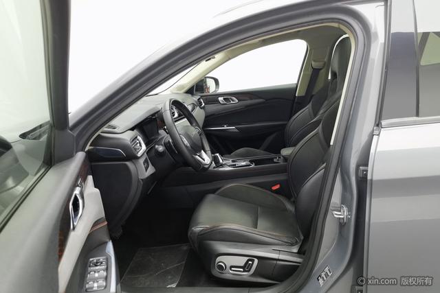 Lynk & Co 02 2019 2.0 T AT 2 WD Pro VI — фото 17
