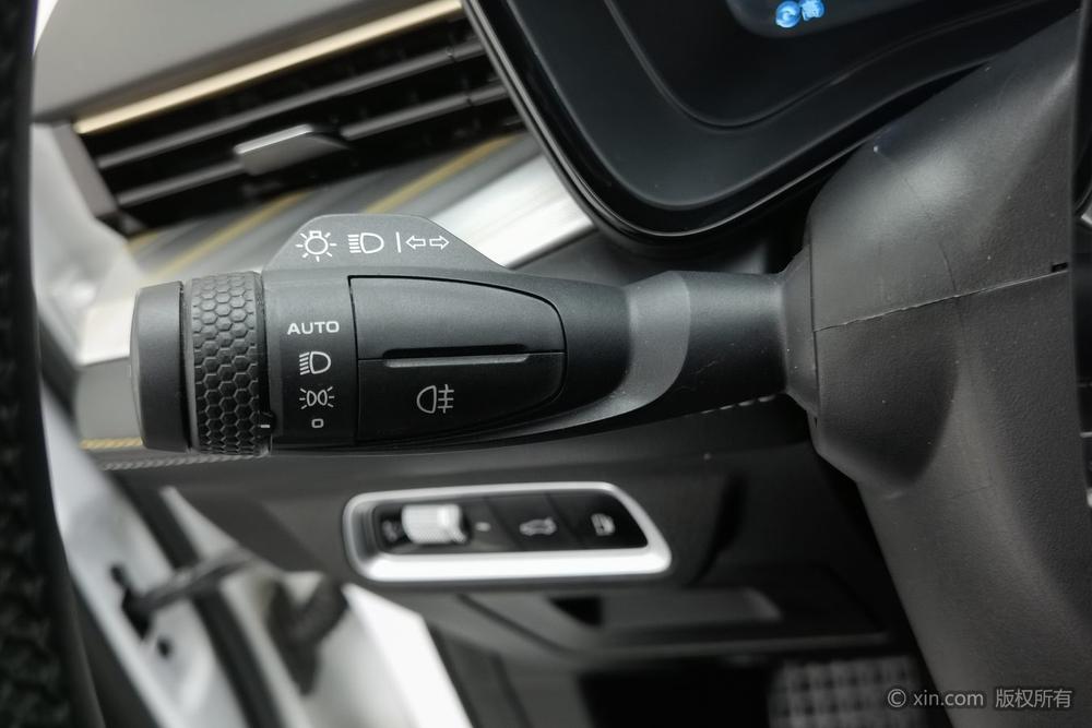 Geely Emgrand L HiP, фото 17