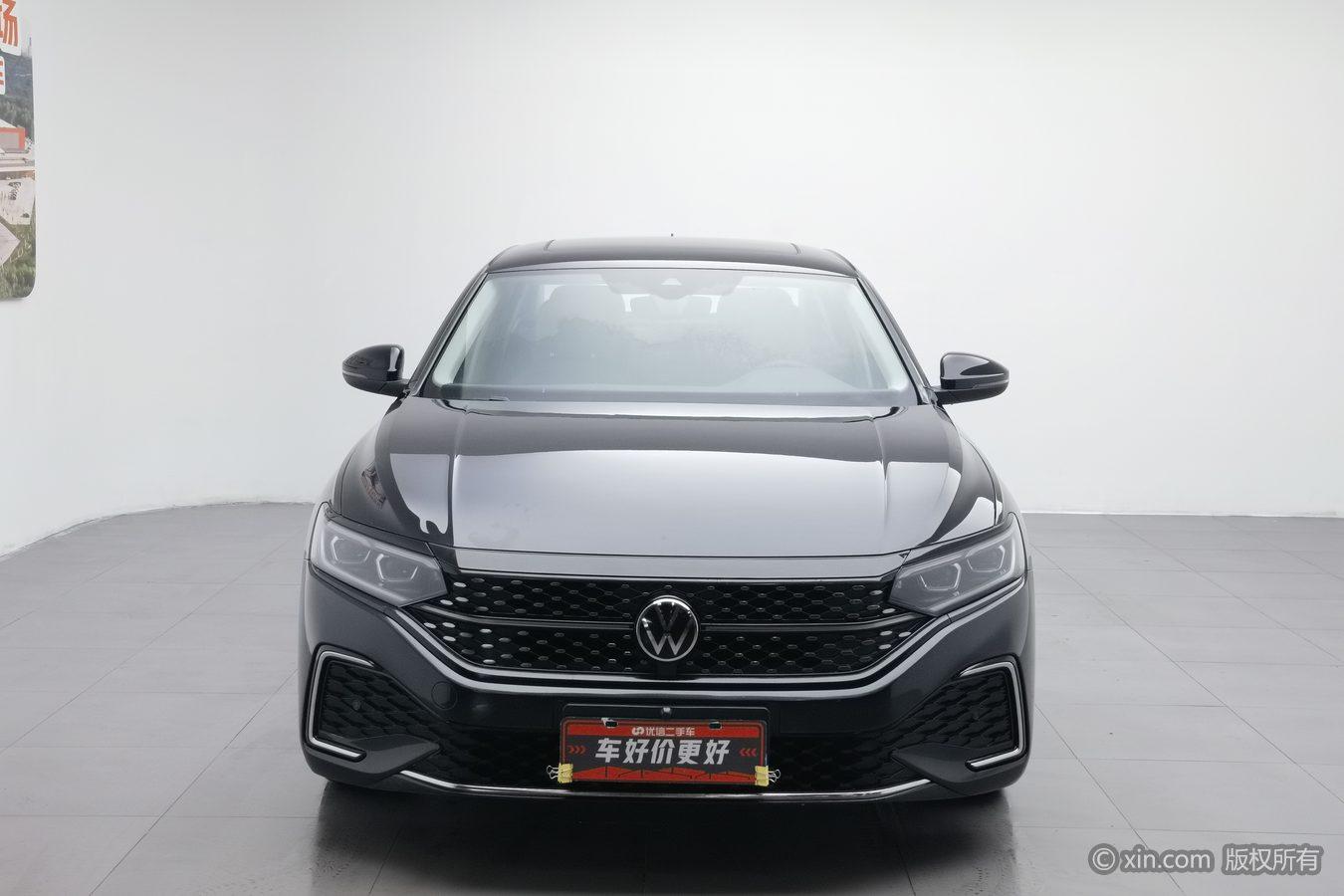 Volkswagen Passat 2022 330TSI Luxury