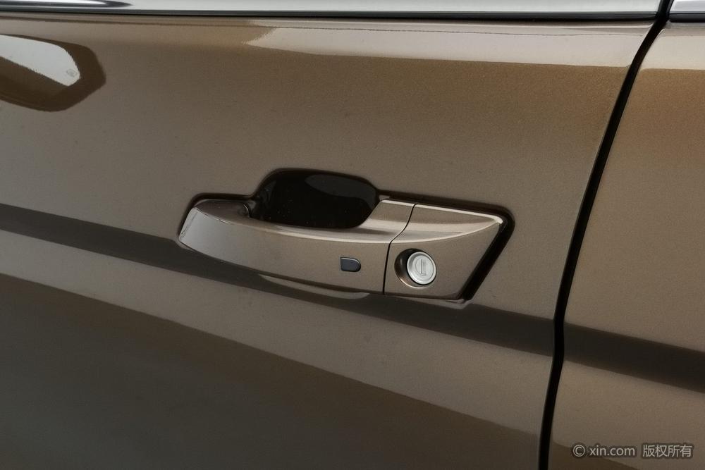Changan CS75, фото 8