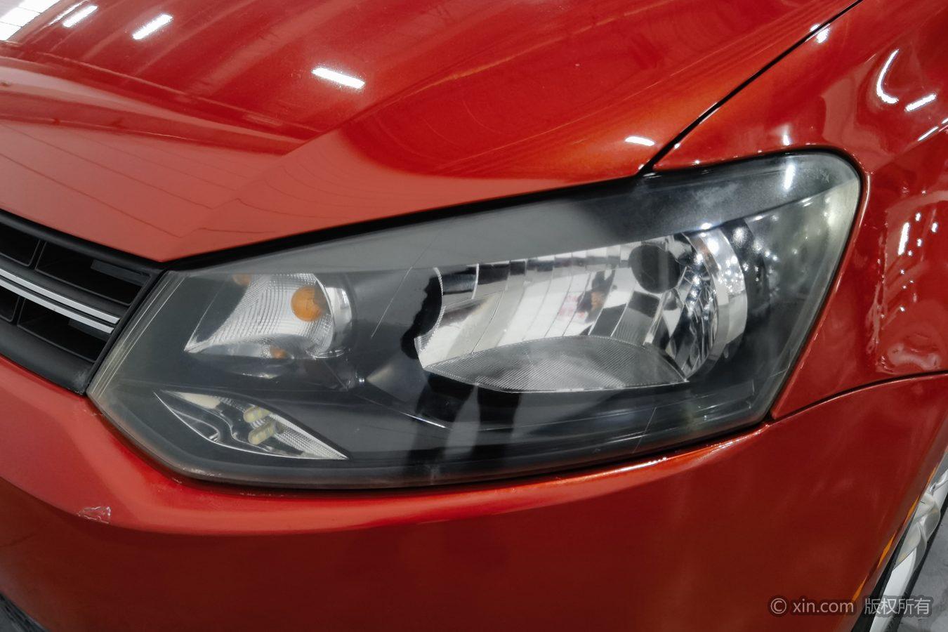 Volkswagen Polo 2011 1.4L AT
