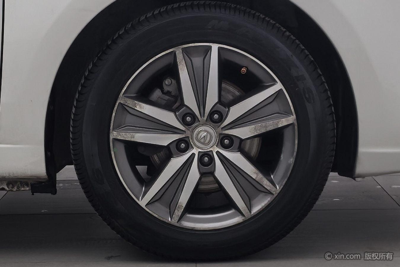 Changan Eado 2015 1.6L AT Luxury