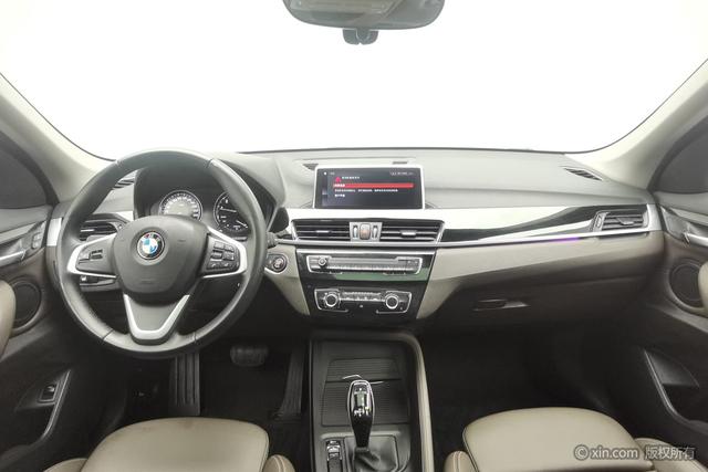 BMW X1 2020 s Drive 20 Li — фото 13
