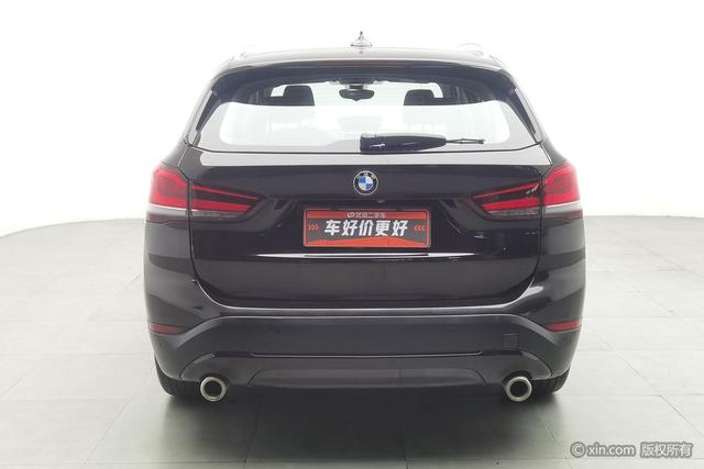 BMW X1 2020 s Drive 20 Li — фото 3