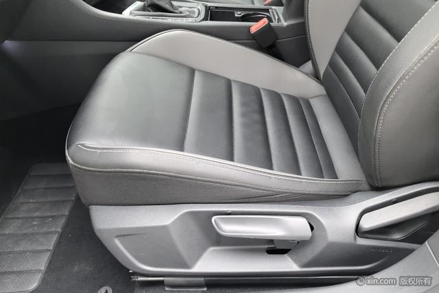 Volkswagen Sagitar 2019 280 TSI DSGComfort VI — фото 18