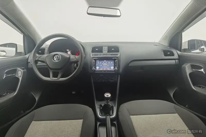 Volkswagen Polo 1.4 L MT — фото 8