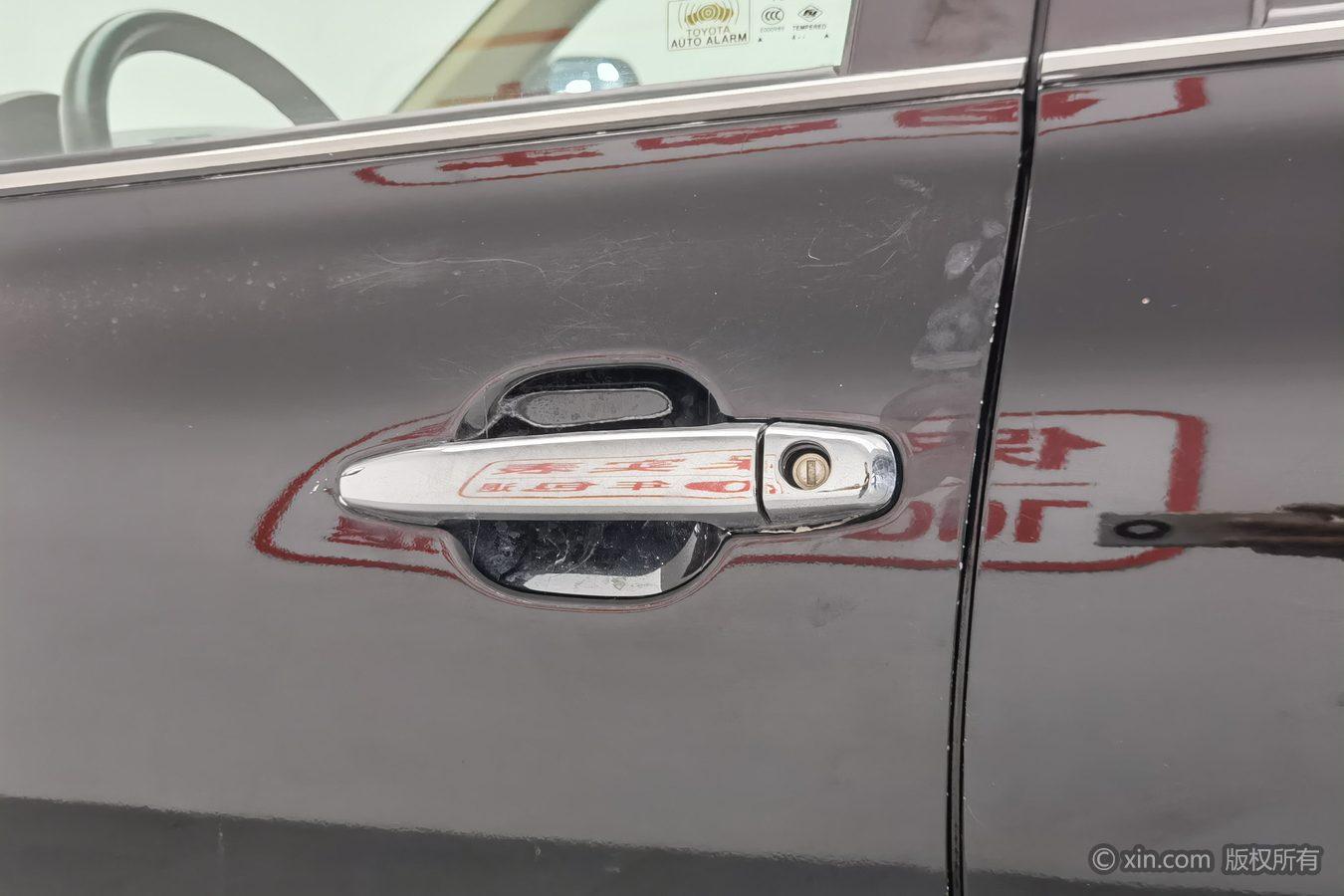 Toyota Highlander 2012 2.7L 5 мест Elite
