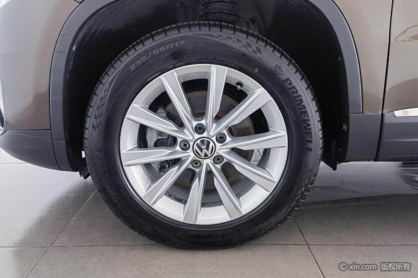 Volkswagen Tiguan 2015 1.8TSI AT Comfort