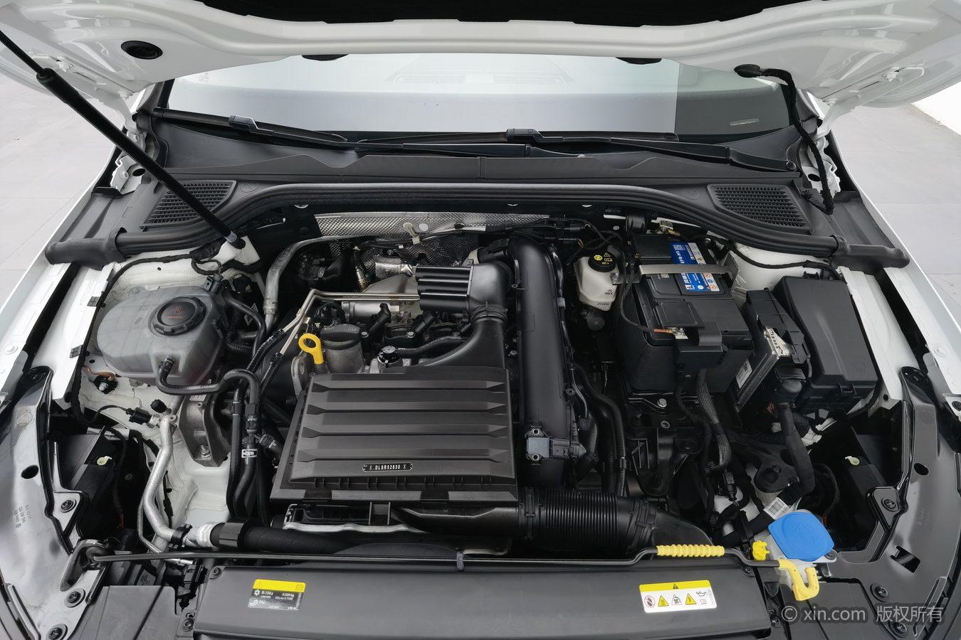 Volkswagen Golf 2021 200TSI DSG Pro