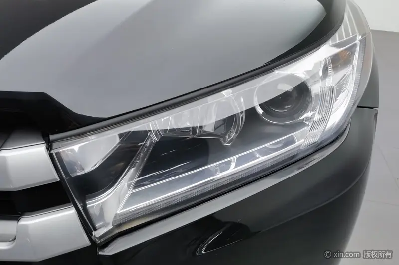 Toyota Highlander — фото 5