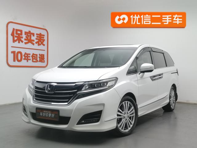 Honda Elysion 2016 года выпуска