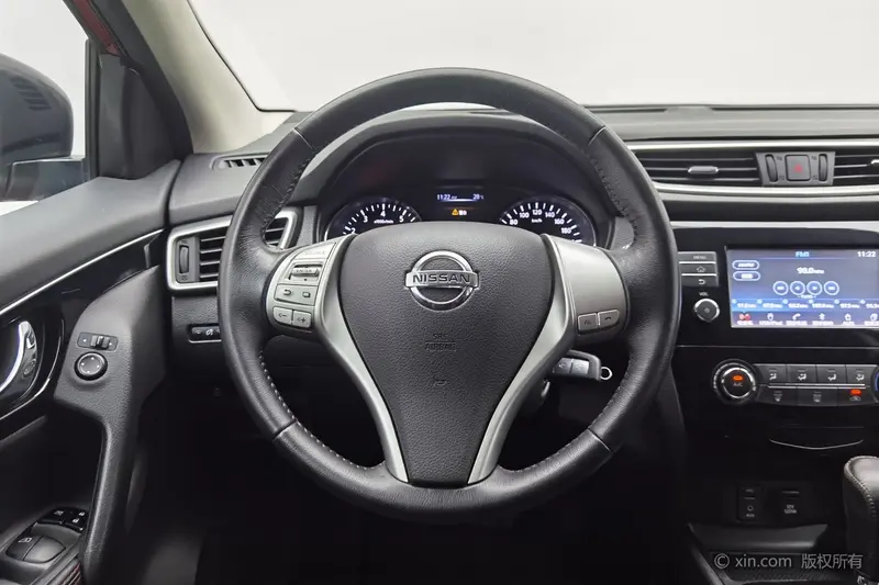 Nissan Qashqai — фото 9