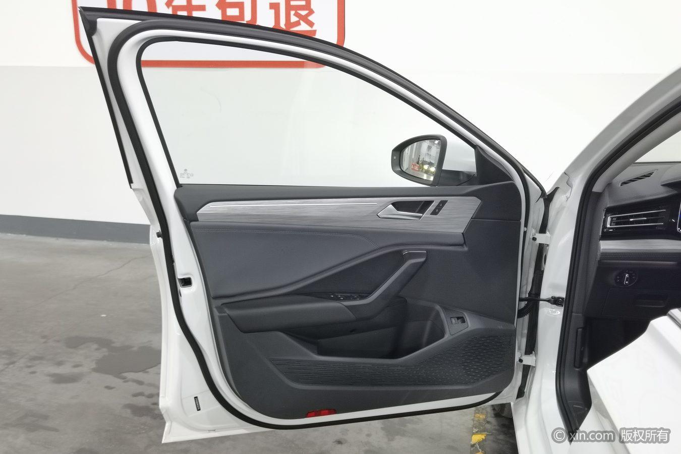 Volkswagen Sagitar id 4473896 из Китая 12
