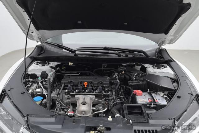Honda Spirior 2015 2.0 L — фото 5