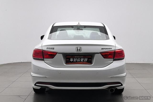 Honda Spirior 2015 2.0 L — фото 3