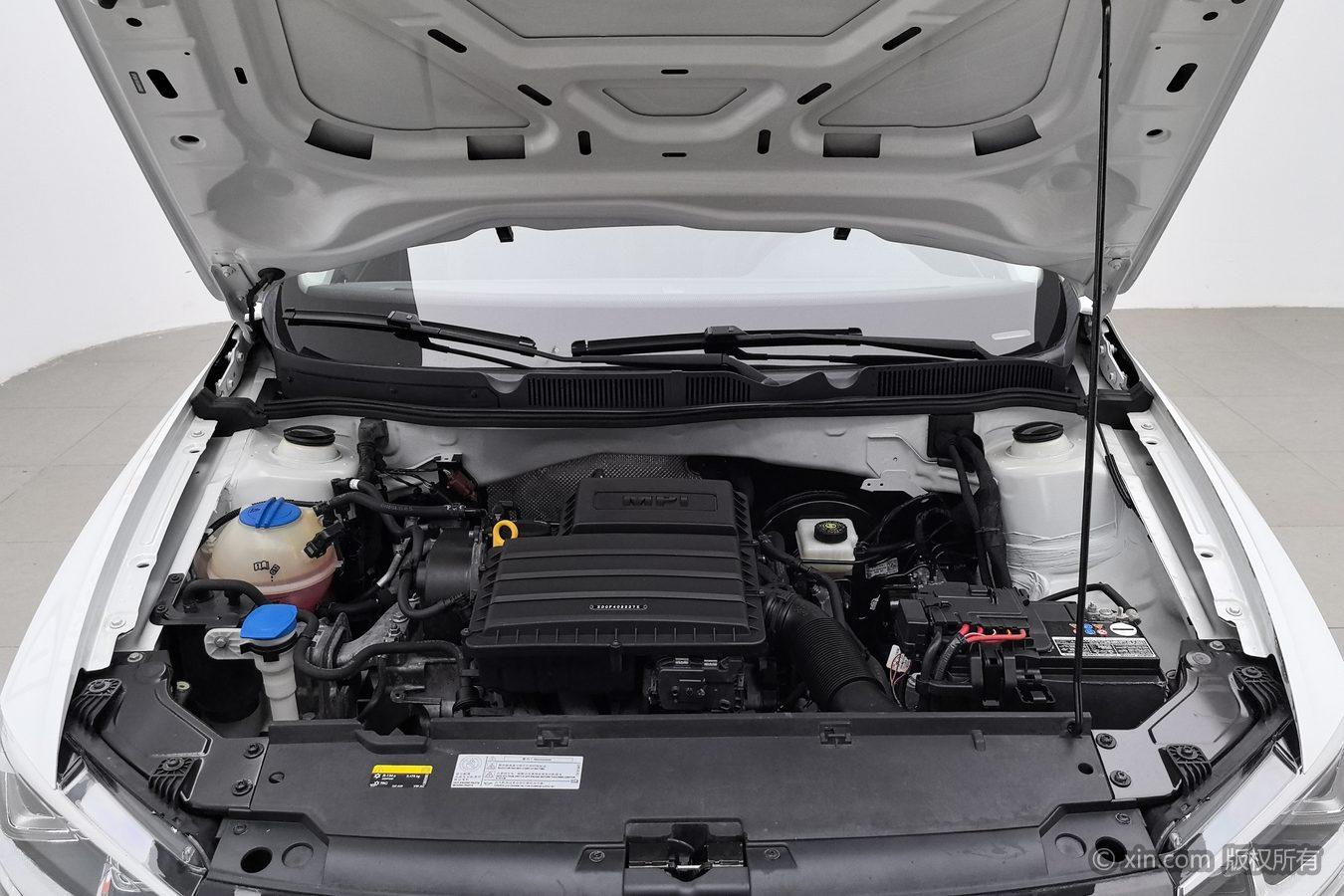 Volkswagen Bora 2018 1.5L MT Comfort