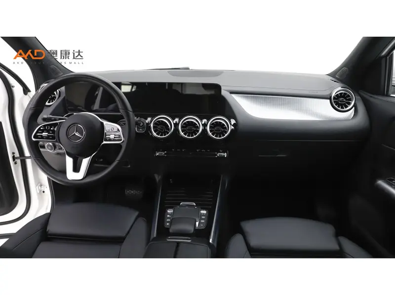 Mercedes-Benz GLA — фото 5