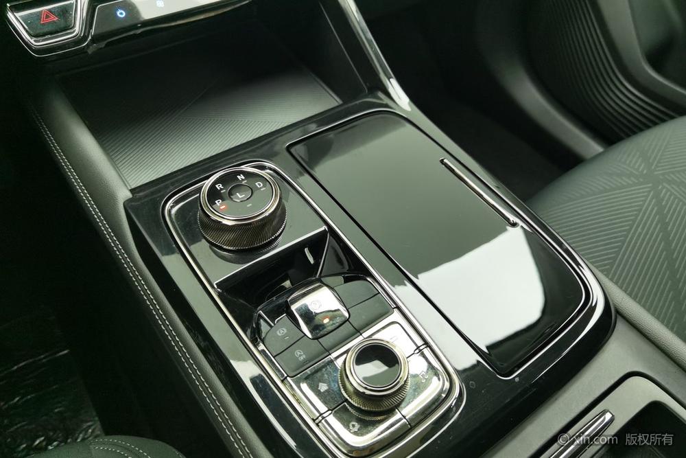 Ford Equator Sport, фото 15