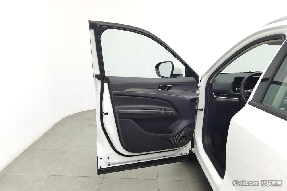 Ford Equator Sport, фото 21