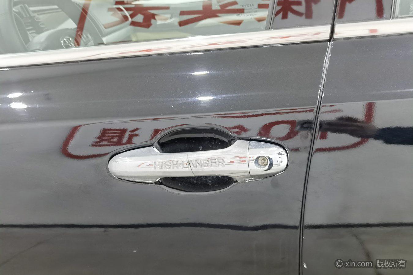 Toyota Highlander 2015 2.0T Elite 7 мест