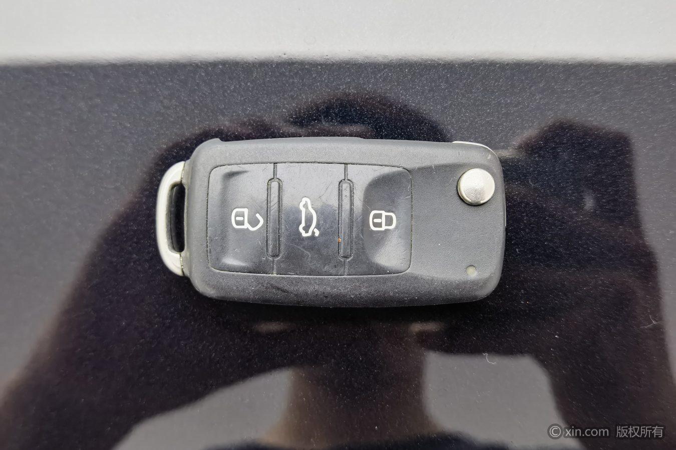 Volkswagen Lavida 2013 1.6L MT Comfort