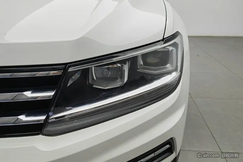 Volkswagen Tiguan L — фото 5